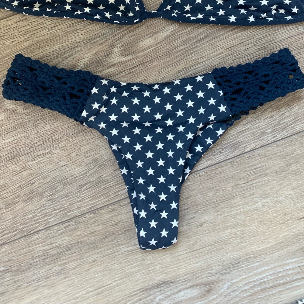 FRANKIES BIKINIS TANNER BOTTOM STARS PRINT SZ Medium